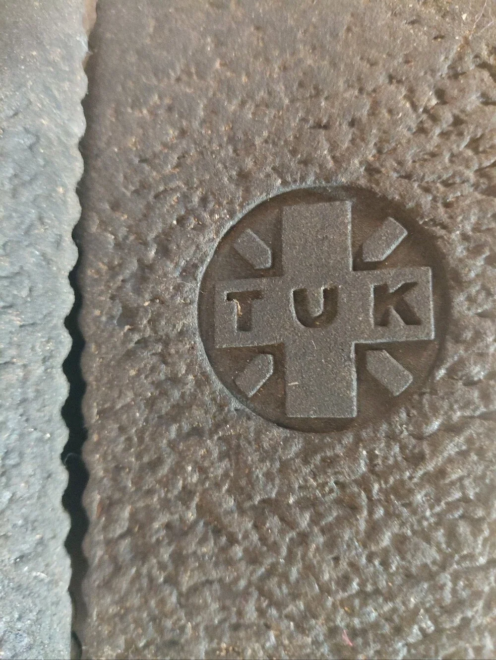tuk chunky platform